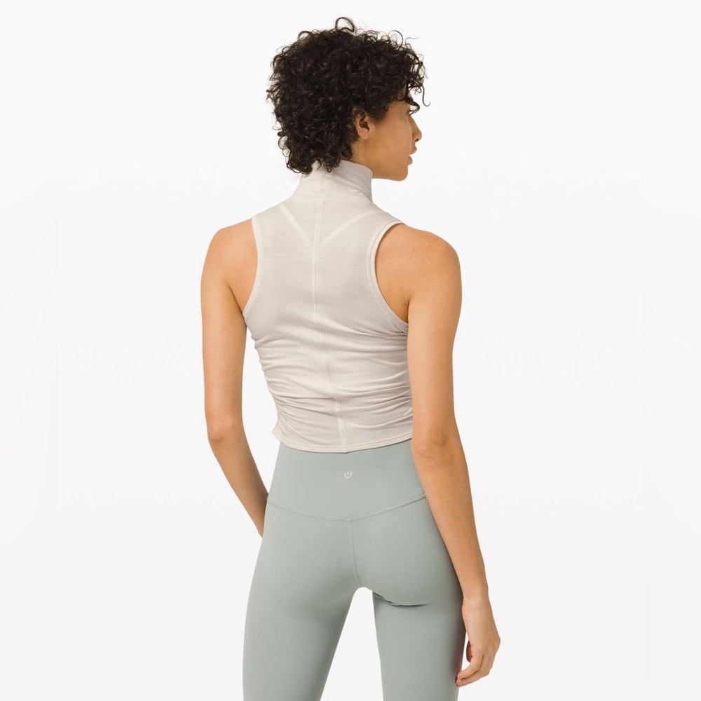 Donating soon- LULULEMON W1BLWS See The Horizon Tank Dune